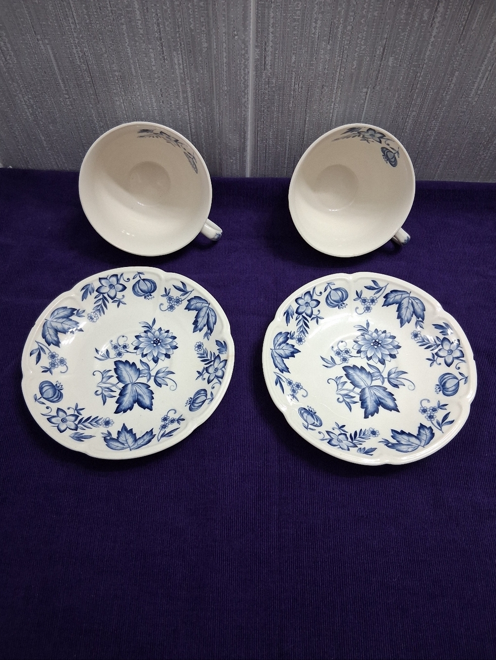 Vintage Malvern Blue Windsor Ware Teacups Saucers Bowls Johnson Bros England - Picture 13 of 16
